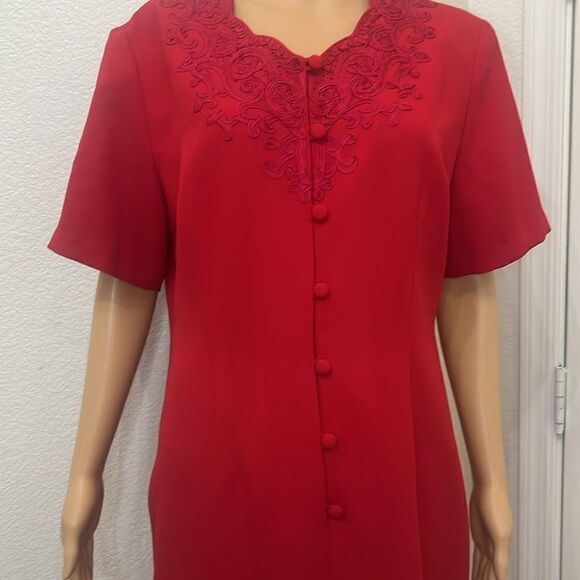 Mosaic Red Dress Sz 14 Embroidered Scoop Neck Short Sleeve Lined - Picture 4 of 12